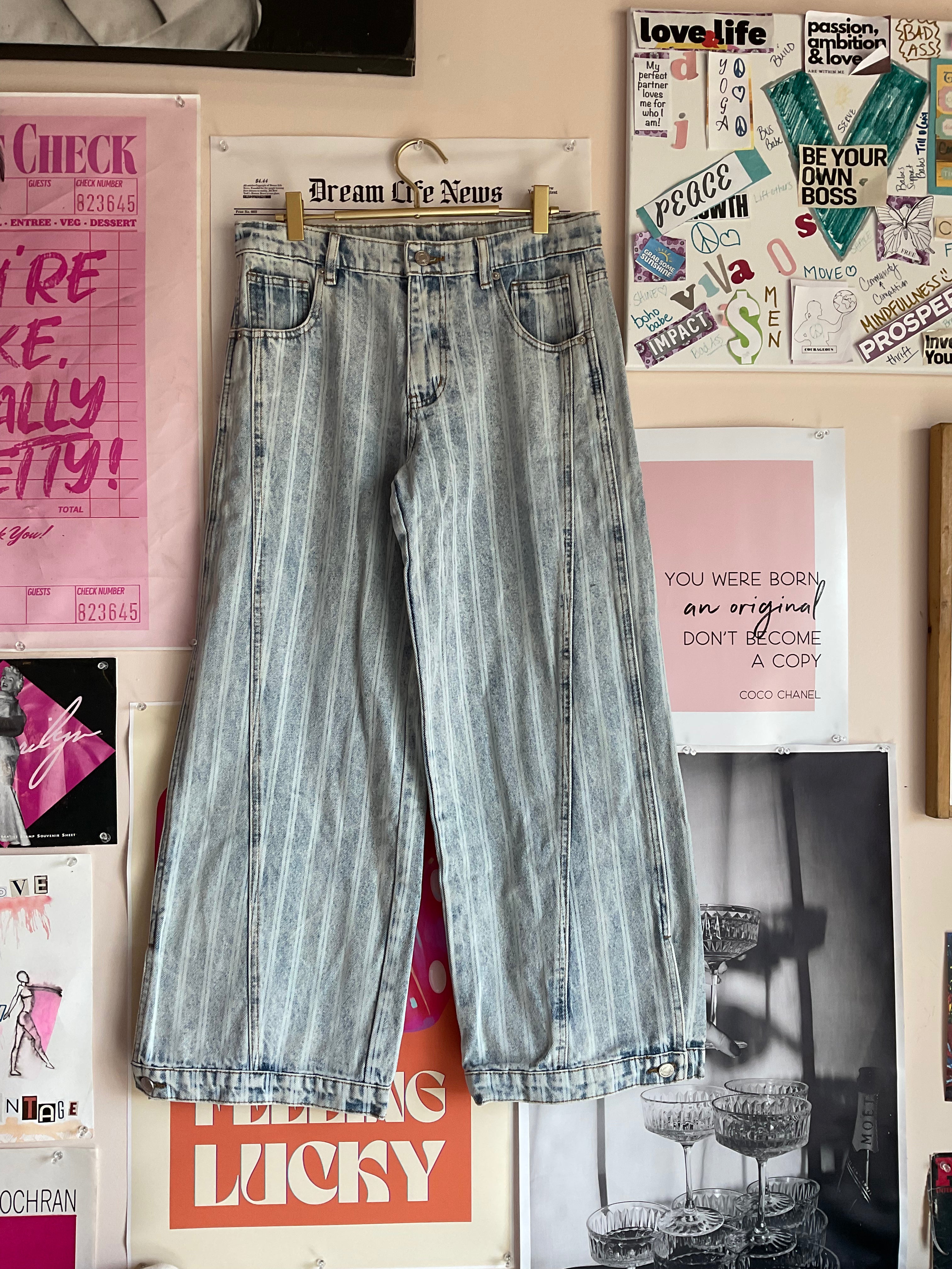 Striped light wash jeans
